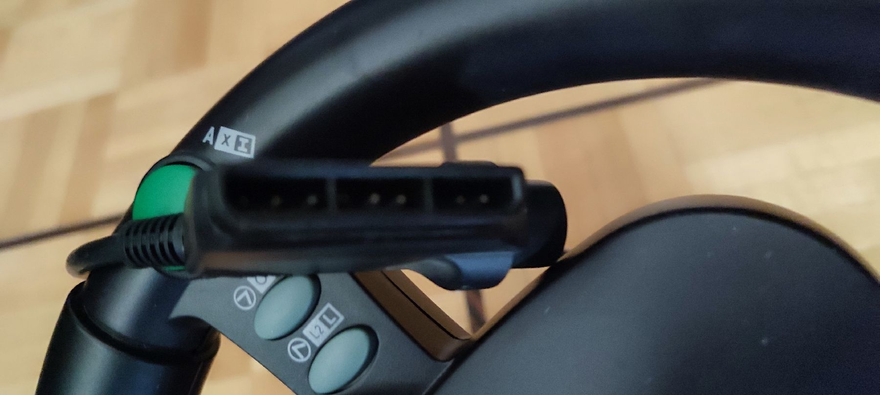 Controller: Guillemot Race 32/64 Compact Lenkrad gebraucht. – Usato da Biel/Bienne venduto da ruggi03 4