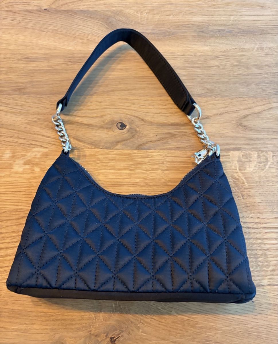 Guess Borse da donna: Guess Schultertasche – Usato da Henau venduto da martina_1998 2