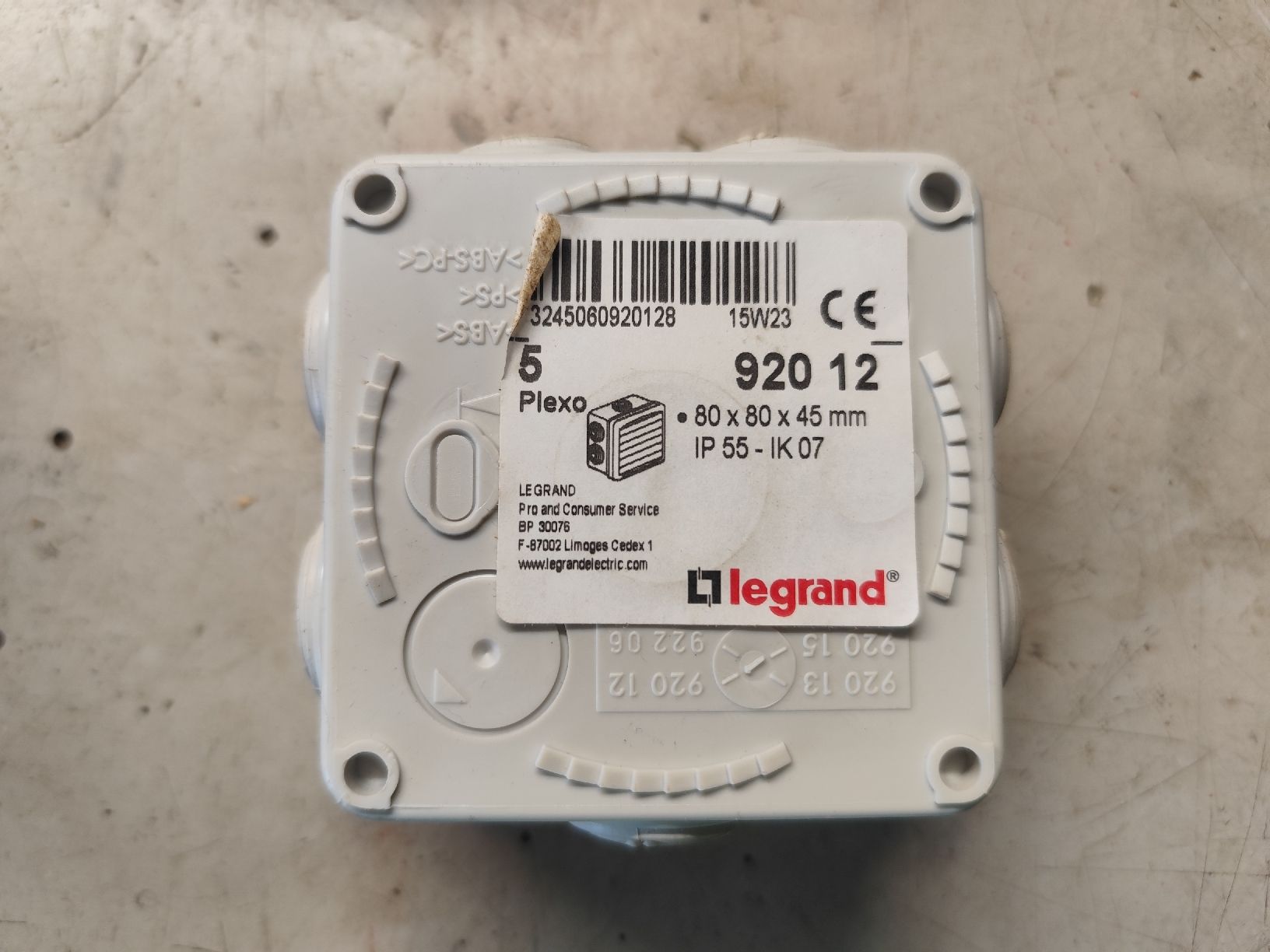 Legrand Stromzufuhr: Legrand PLEXO Abzweigdose 80x80x45 – Neu (gemäss Beschreibung) aus Hellbühl von 30R_R30 2