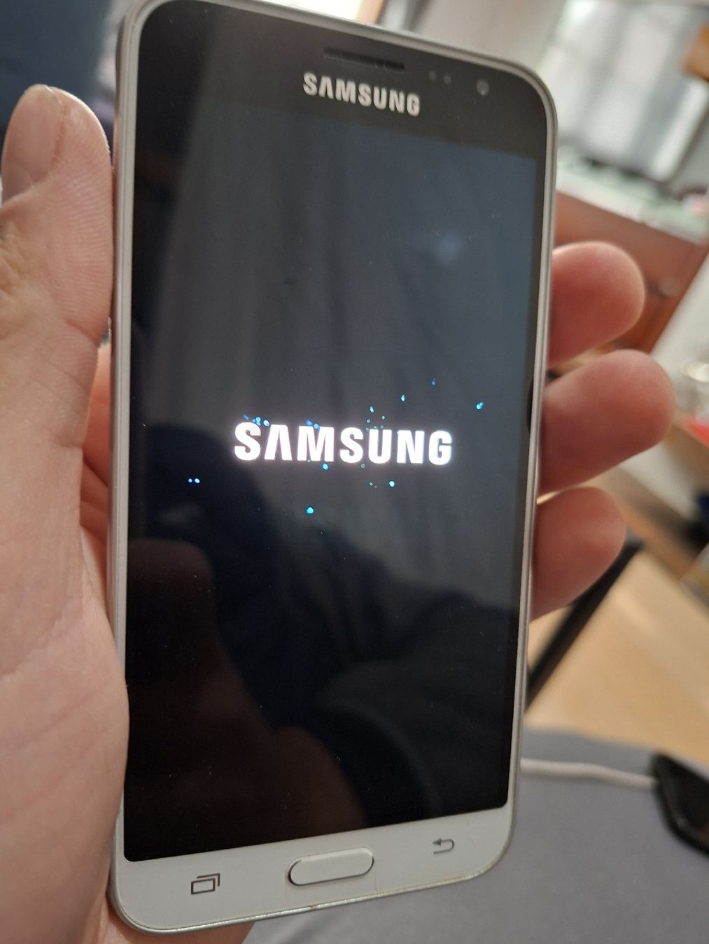Samsung Telefoni cellulari / Smartphones: Smartphone Samsung Galaxy, état acceptable – Usato da Tannay venduto da v1n1p00h 7