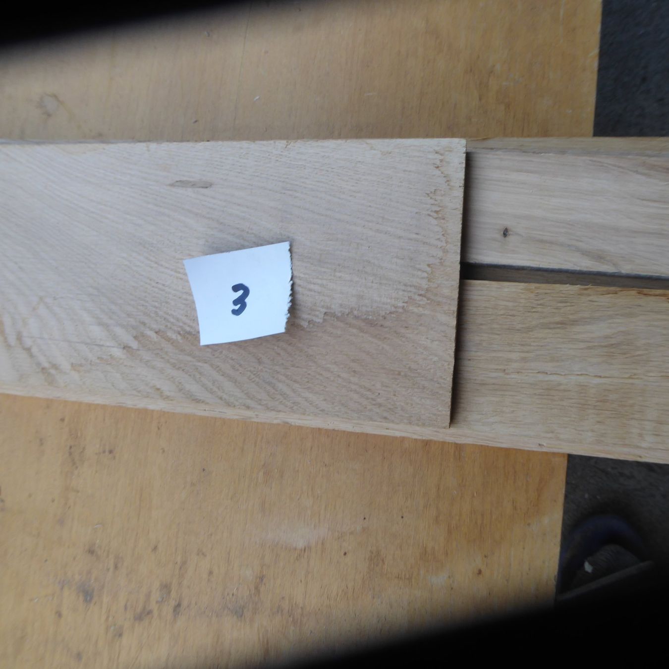 Articoli in legno: Holzbretter Eichenholz unbehandelt gemischte Laengen – Nuovo (secondo la descrizione) da Sumiswald venduto da Hennri1 4