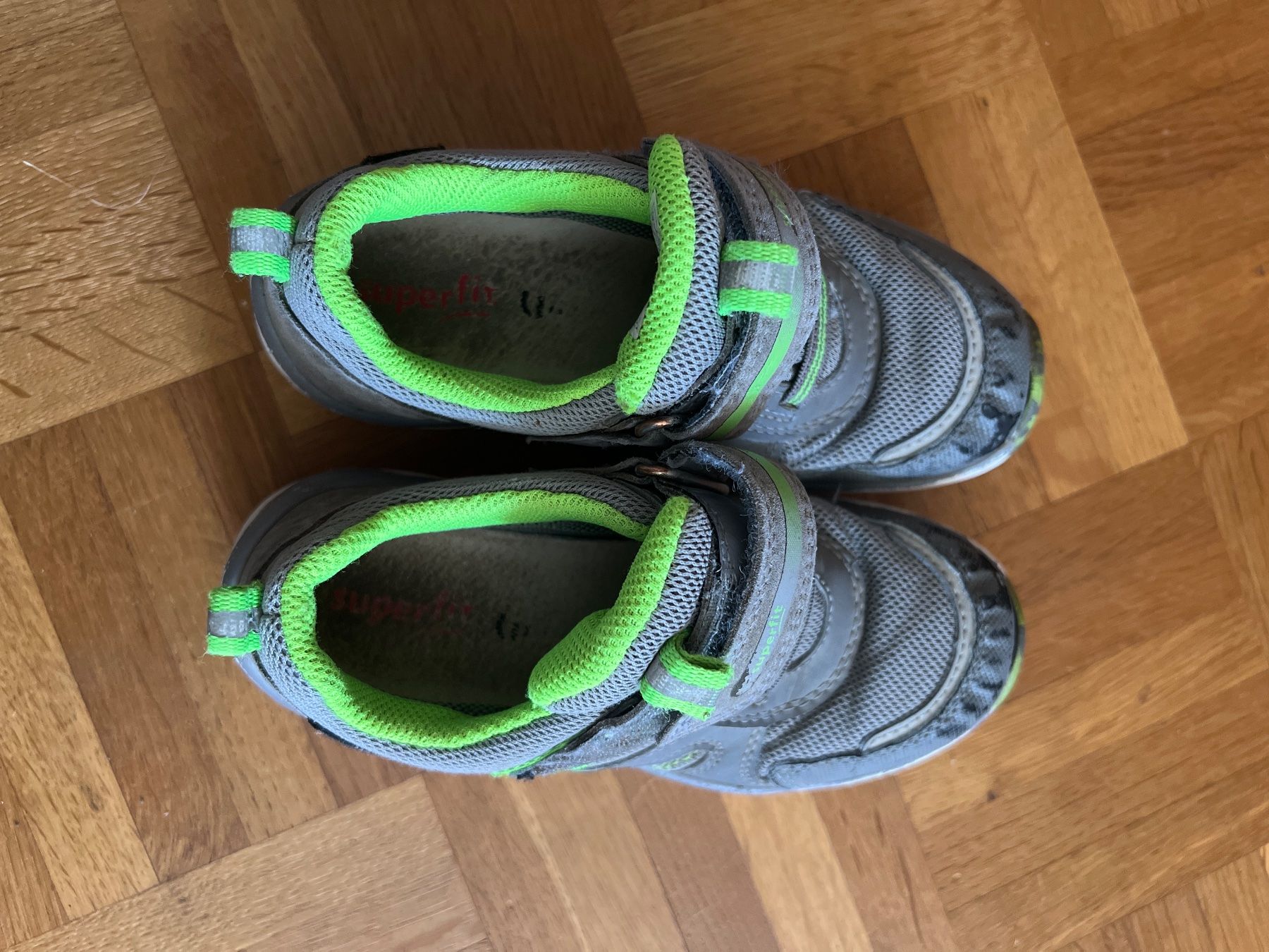 Superfit Scarpe per ragazzi: Kinderschuh Superfit Grösse 28 – Usato da Basel venduto da friceberg2 1