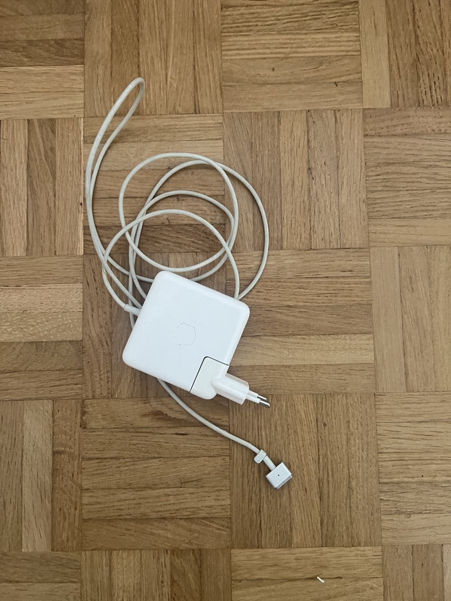 Apple Ladegerät: Apple MagSafe 2 Netzteil 60W gebraucht – Gebraucht aus Zollikon von elm_nrr7