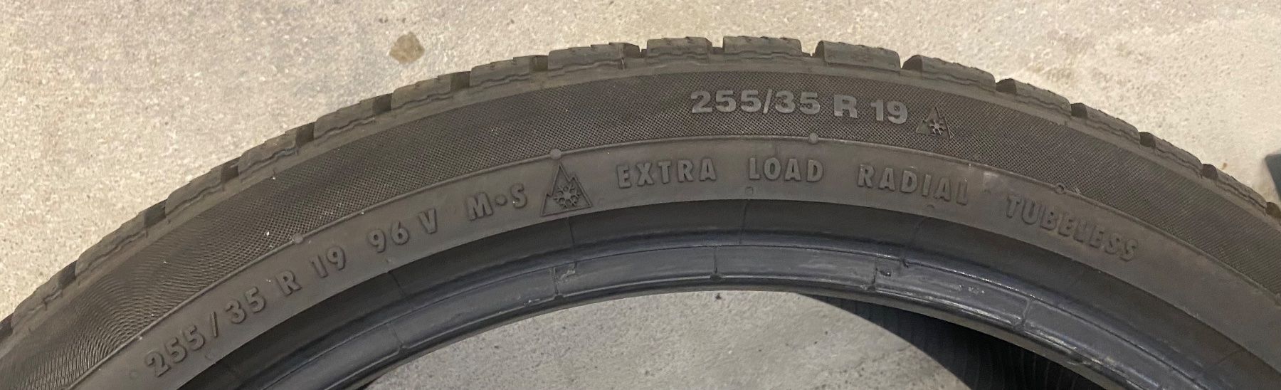 Altro in Scrittura & Disegno: 255/35R19 Continental Winterreifen – Usato da Baar venduto da fba_f78w 5