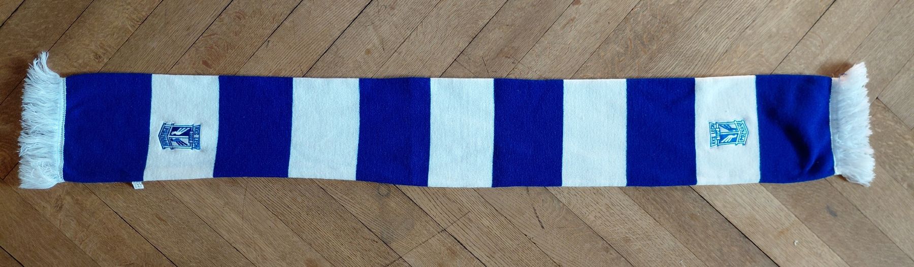 Foulard & Sciarpe: Fanschal Poznan KKS Lech – Usato da Winterthur venduto da SilverFR