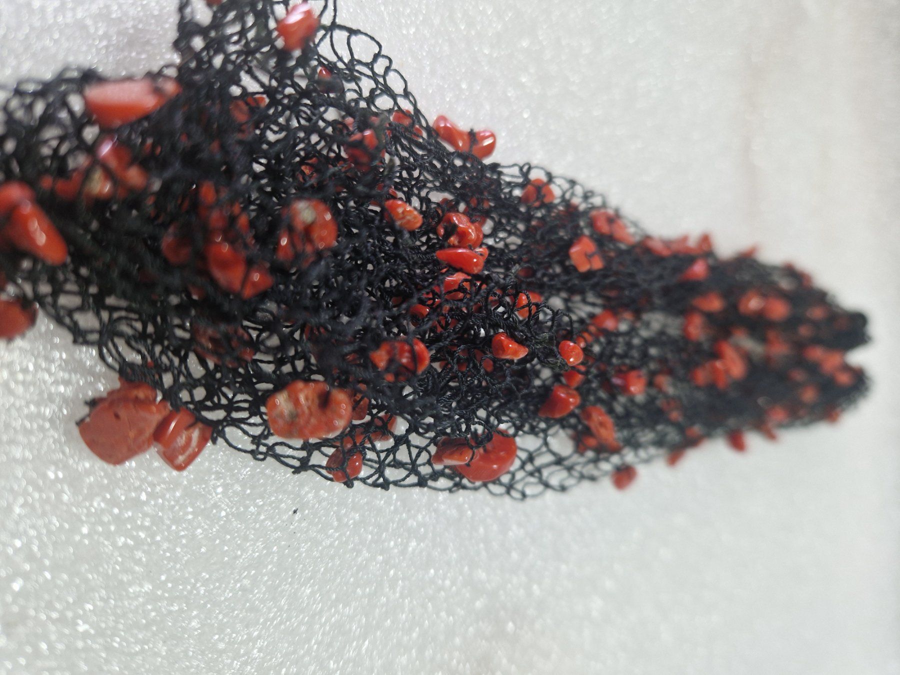Catenine: Halskette Schwarz mit Korallen – Usato da Winterthur venduto da Sadega 3