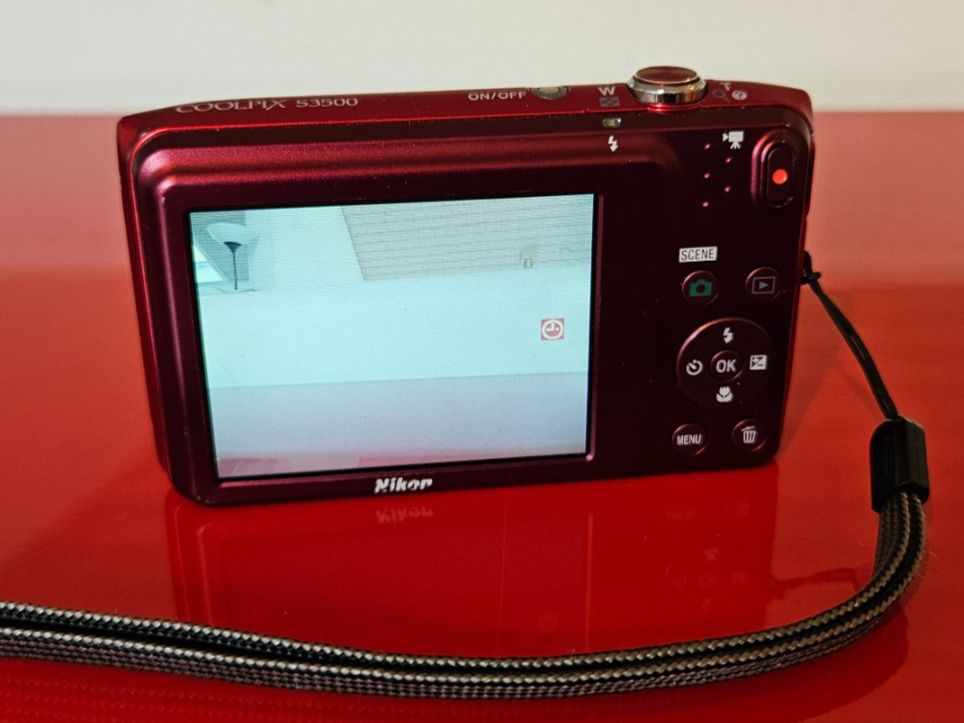 Nikon Fotocamera: Digital Kamera, Nikon, CoolPix S3500 – Usato da Bözberg venduto da Banff1 1