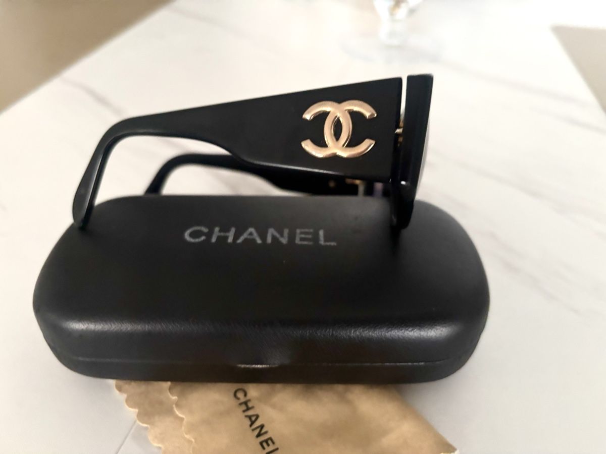 Chanel Occhiali & Lenti: Vintage Sonnenbrille von Chanel – Usato da Rheinfelden venduto da Jeva-Anna 5