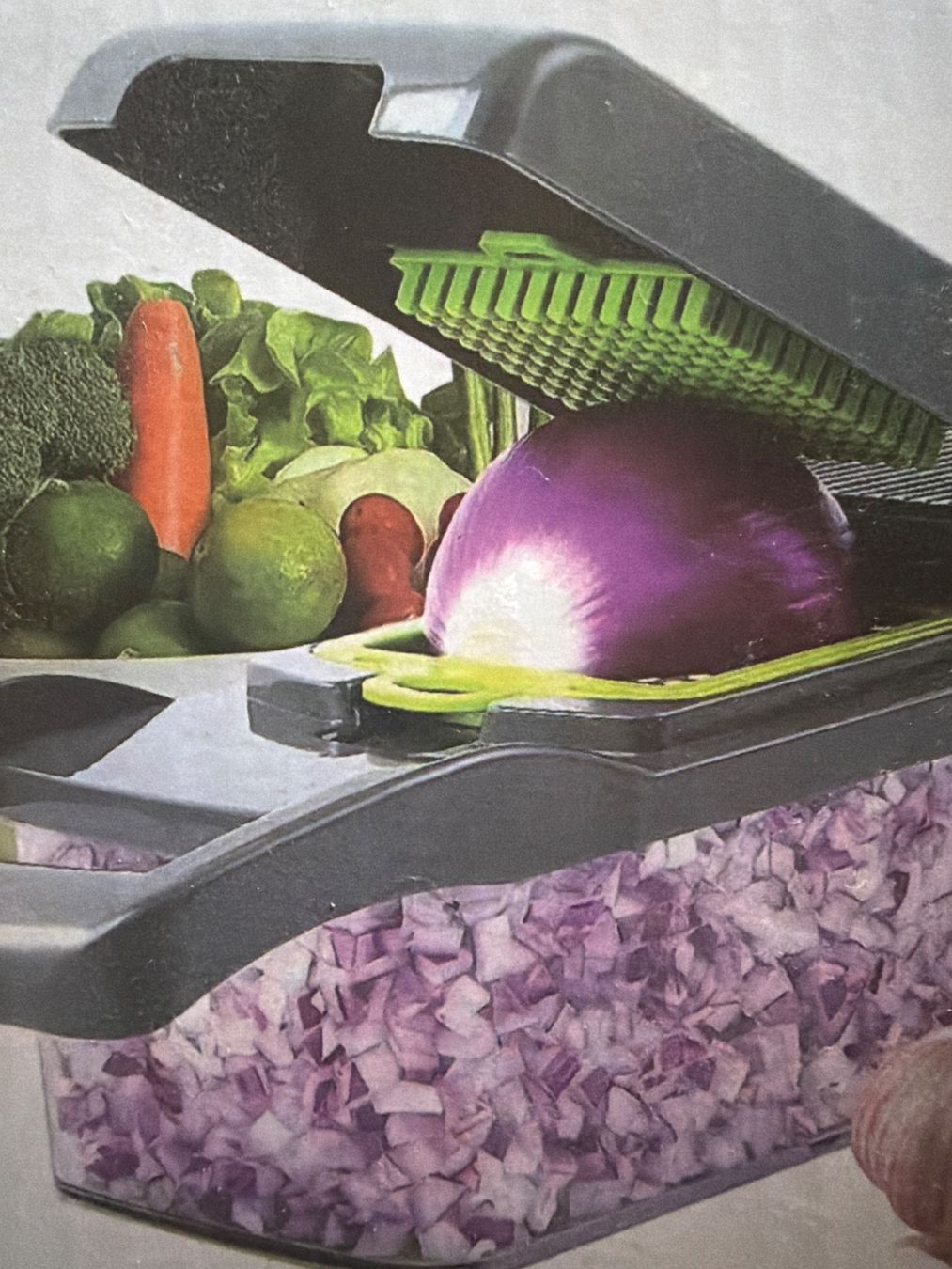 Küchengeräte: Veggie Slicer fast neu – Gebraucht aus bülach von Happylion1