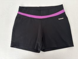 Reebok Sporthose kurz Damen schwarz Grösse S wie neu
