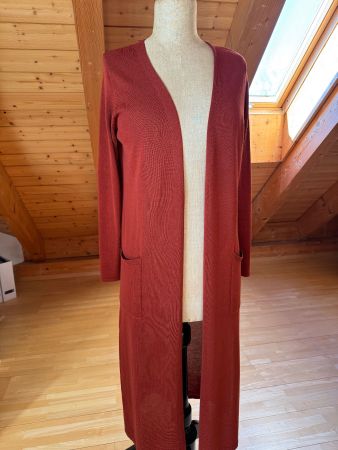 Lange Strickjacke in Rostrot  von Nile