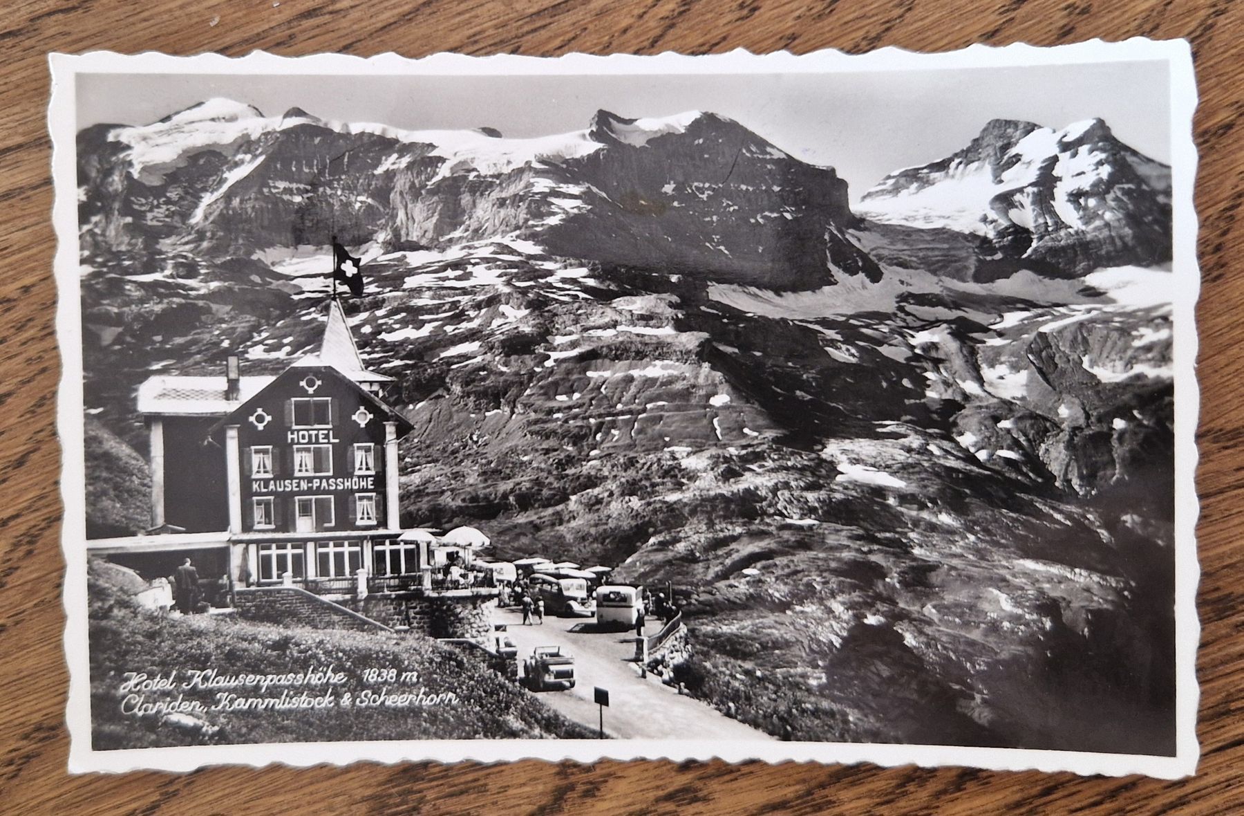Cartoline postali: Hotel Klausen-Passhöhe 1946  Oldtimer, Poststempel Balm – Usato da Ebikon venduto da Donar50