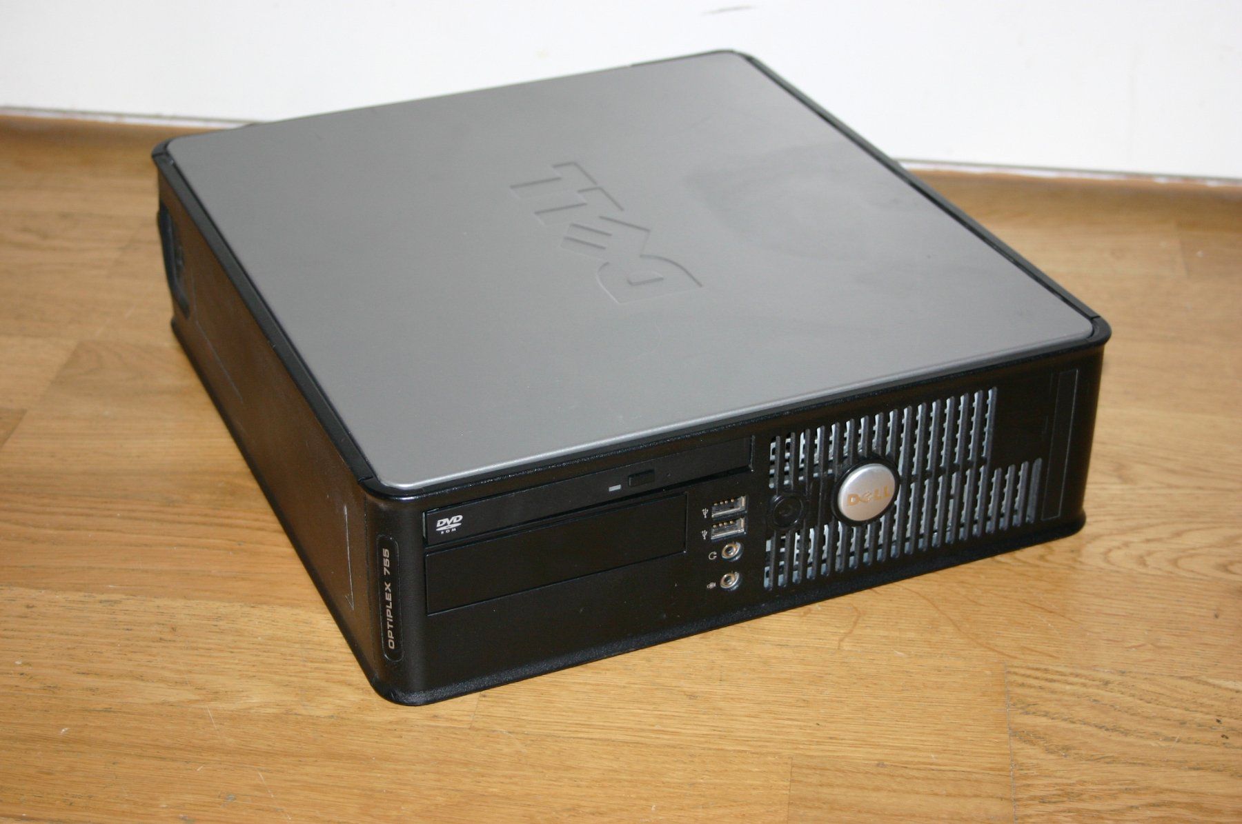 Dell PC: DELL Optiplex 755 mit WinXP 32Bit mit Parallel und Seriell – Usato da Stettlen venduto da Bigjm 1