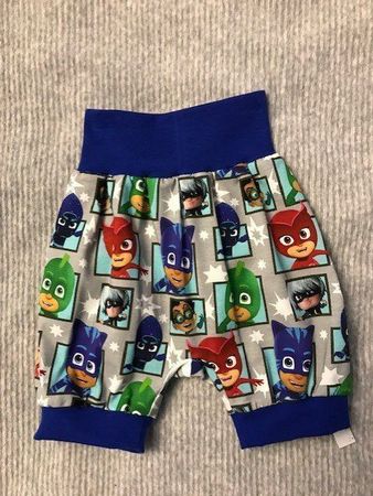 Kurze Pumphose Mitwachshose Short mit PJ Gr. 116/122 NEU