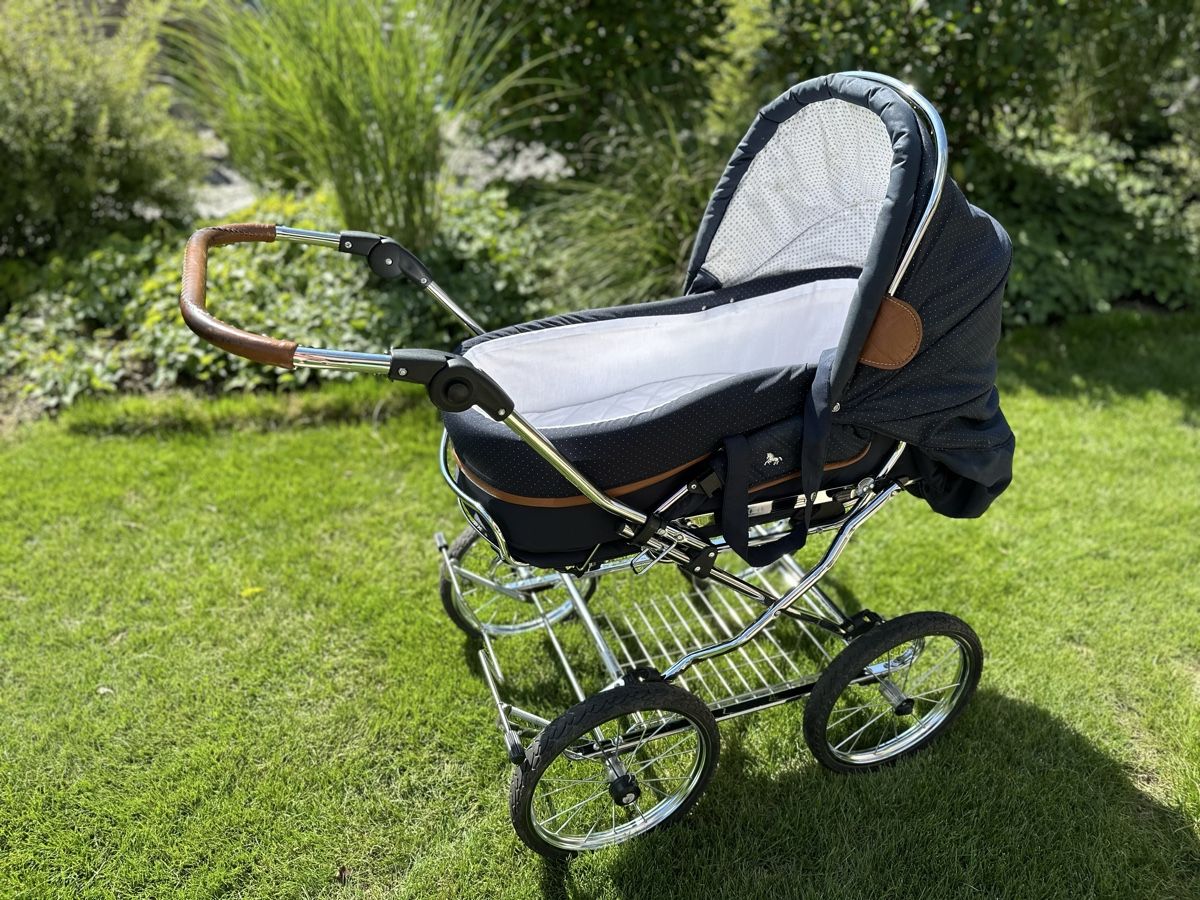 Hesba Kinderwagen  edel, klassisch & komfortabel (Gebraucht) in  Bottighofen fr CHF 890  nur Abholung auf Ricardo kaufen