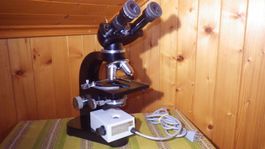 Microscope Leitz ?x 10x 45x 100x avec lampe variable