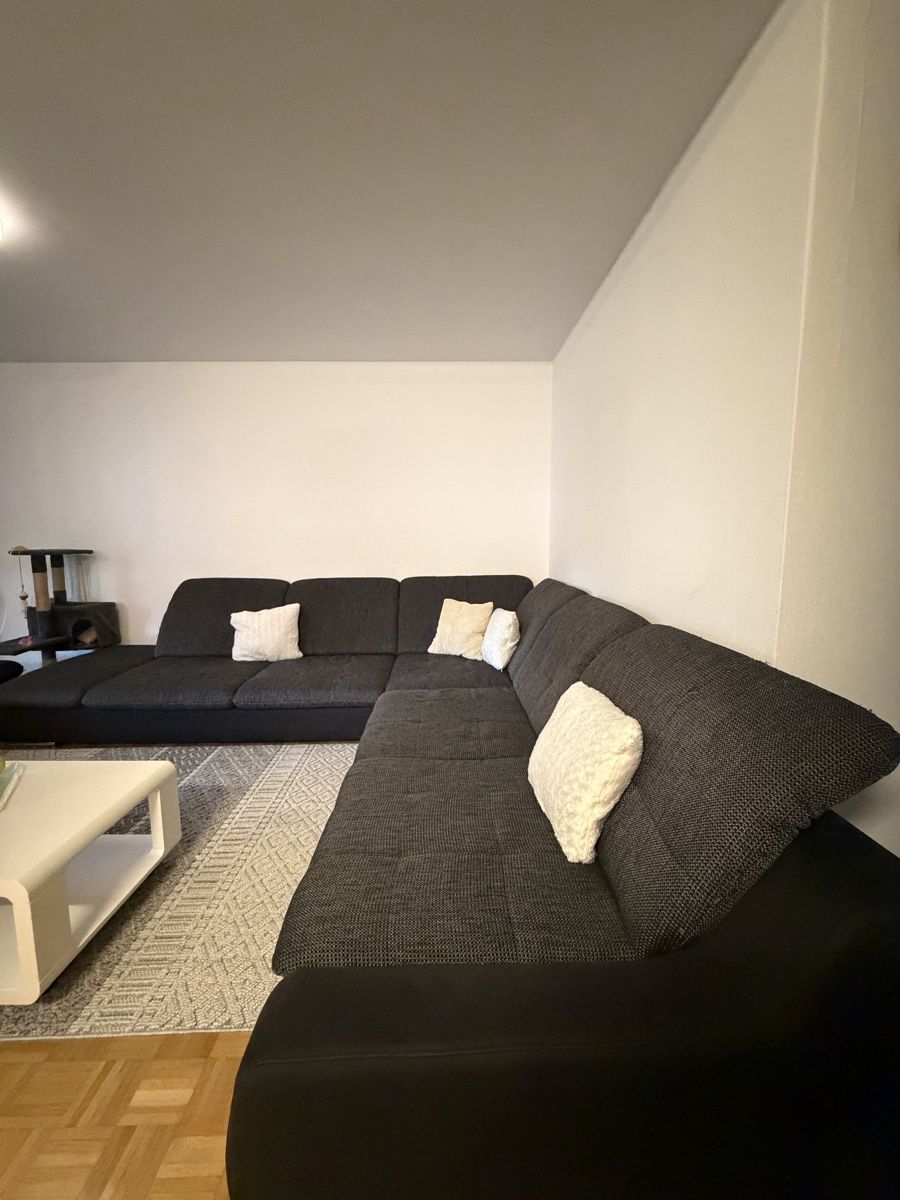 Divani: Ecksofa dunkelgrau grosser Sitzbereich  – Usato da rudolfstetten venduto da ert_m6dd 1