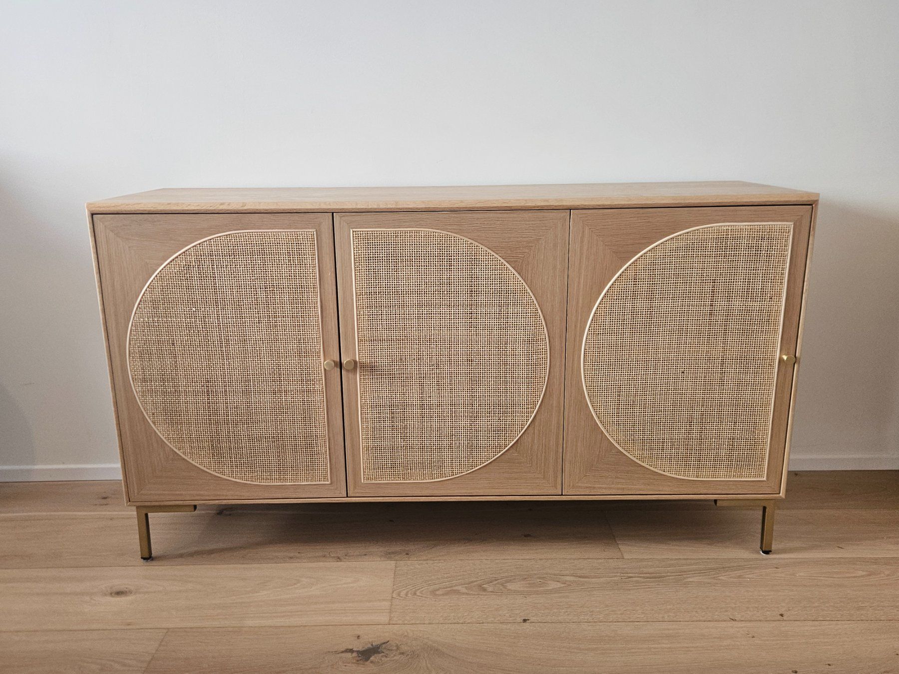 Livique TV Möbel: Sideboard Aleeke – Gebraucht aus Zürich von bah_zw2k