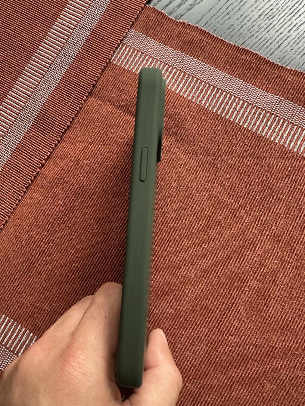 Apple Coques & Protection écran: Coque pour iPhone 14 Pro Max vert olive – Neuf (Voir description) à Payerne par pop_ghf9 3