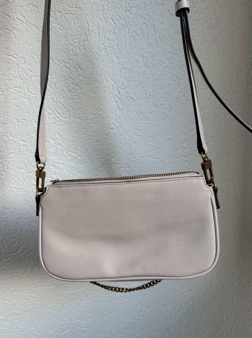 Guess Sacs: GUESS Multipochette Tasche – D'occasion à Staldenried par Schnurli1708 4