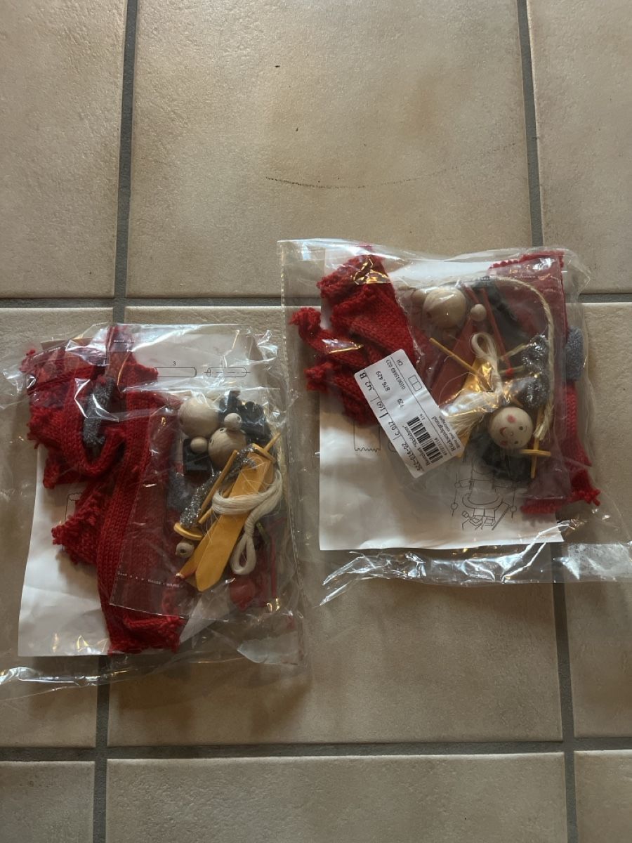 Kit bricolage: 2x Skifahrer Figuren Bastelset  – Nuovo e nell'imballaggio originale da Glarus venduto da chr_s287 1
