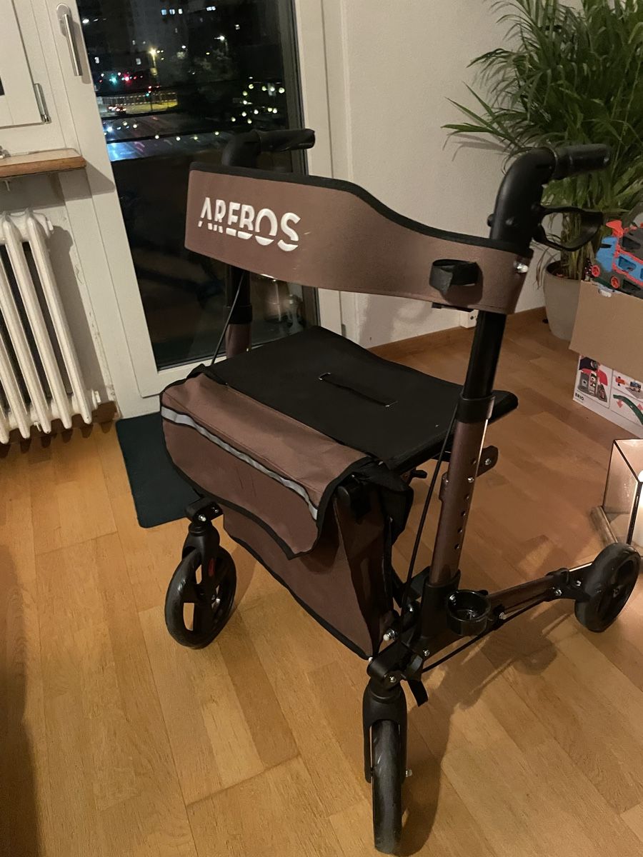 Ausili per la deambulazione: Rollator Arebos Alluminium – Nuovo (secondo la descrizione) da Schlieren venduto da hornigbiene 2
