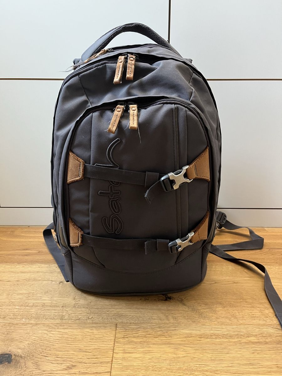 Satch Borse & Zaini: Satch Pack nordic grey Schulrucksack  – Usato da Unterägeri venduto da Reti72