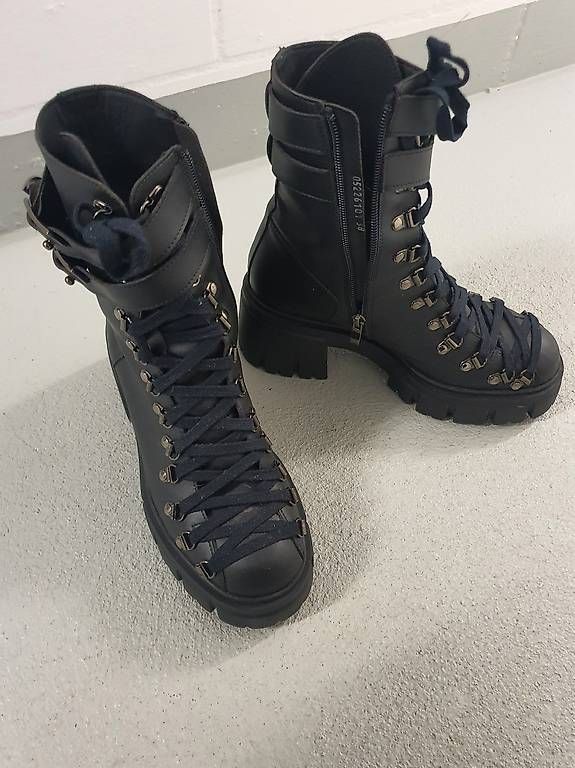 Chaussures femmes: Altercore Schuhe Grösse 38 – D'occasion à Erlen par Tschirren 2
