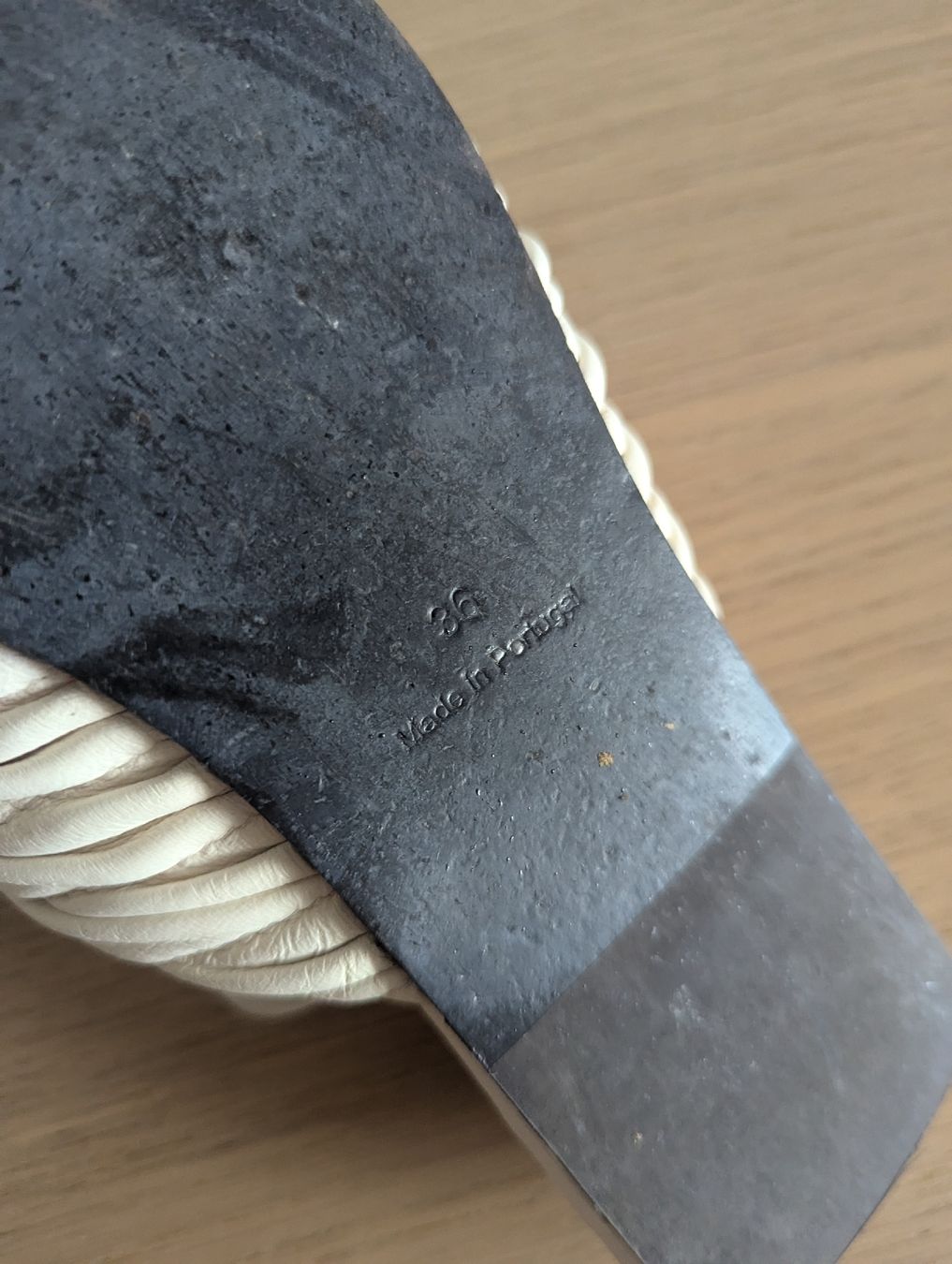 Cos Scarpe da donna: Pantolette COS gr.36 – Usato da St. Gallen venduto da Mosaika 2