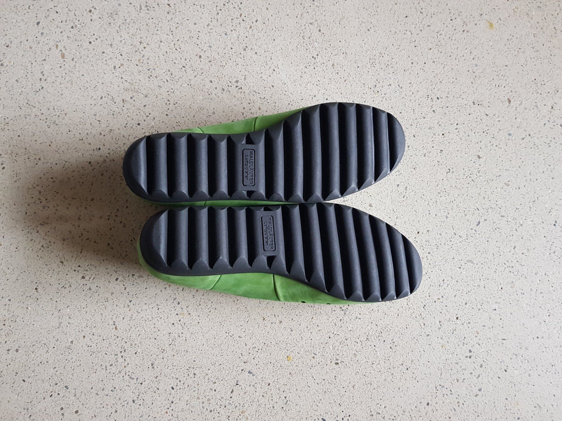 Scarpe da donna: Waldläufer Damenschuh Grösse 40.5 – Usato da Basel venduto da chien008 5