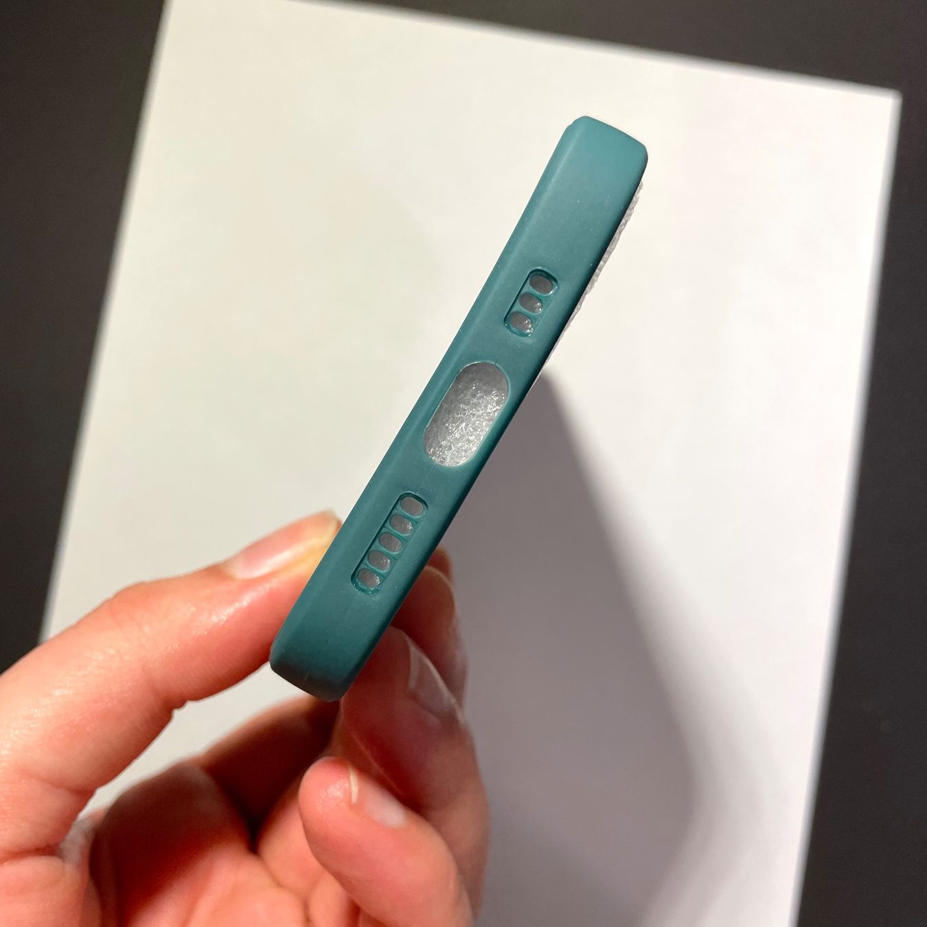 Cover & Protezioni schermo: NEU: iPhone 12 Hülle dunkelgrün – Nuovo e nell'imballaggio originale da Bellach venduto da Dreamer2501 3
