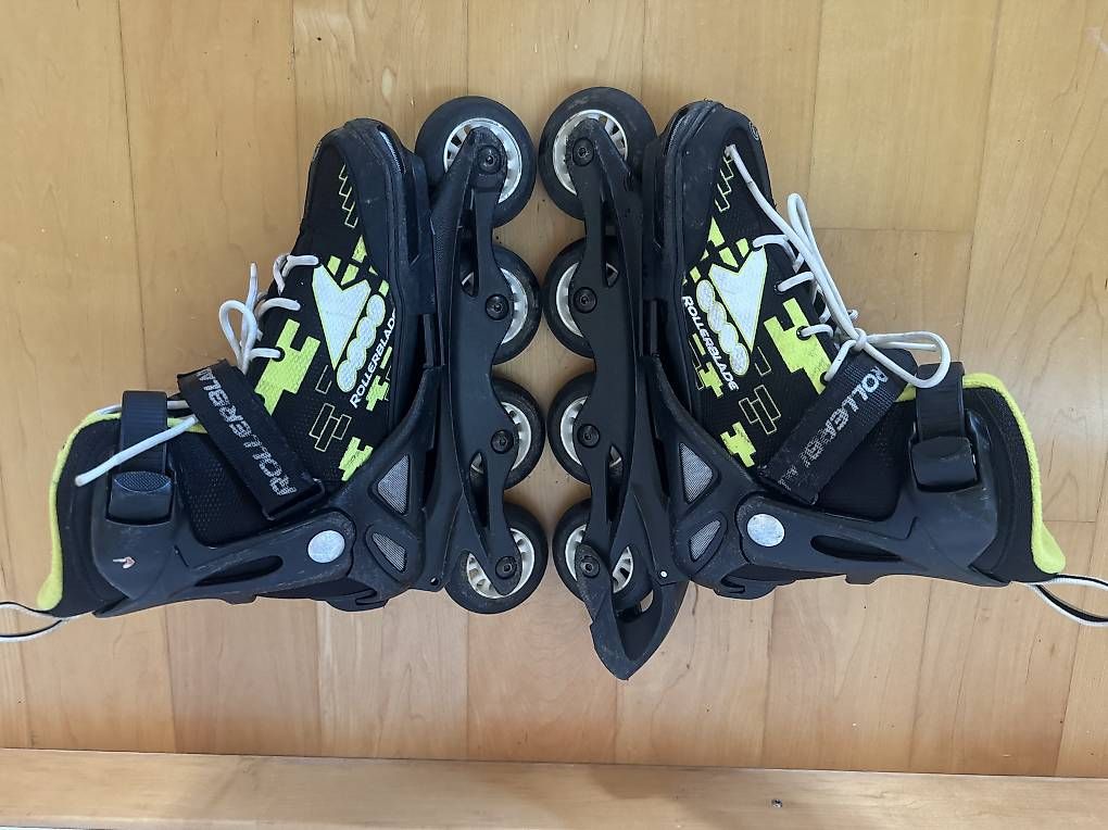 Patins à roul. & inline: Rollerblades – D'occasion à Appenzell Steinegg par pba_z8py