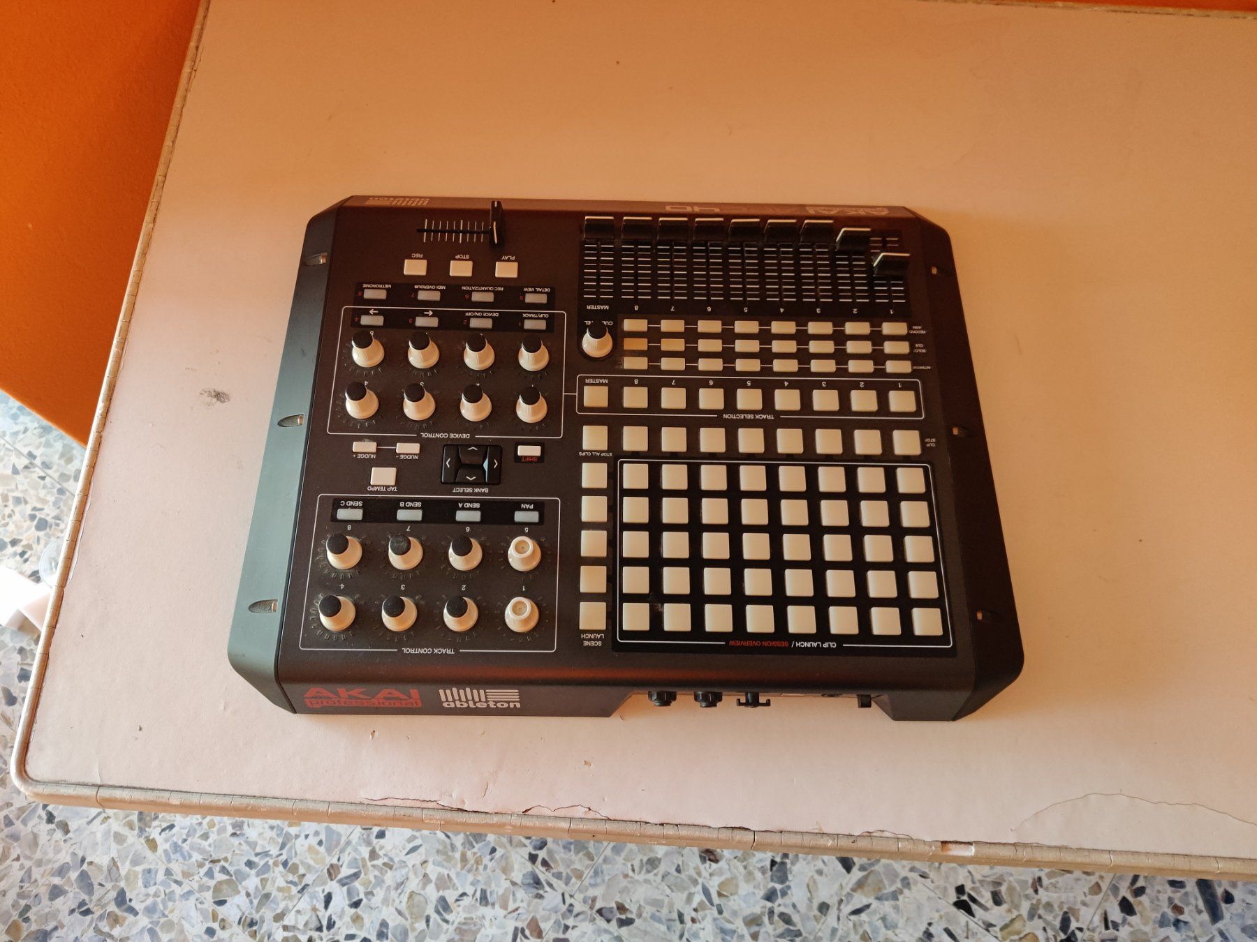 Akai Strumenti musicali: Akai Pro APC40 Ableton Controller – Usato da Viganello venduto da XTECHSTOREX 7