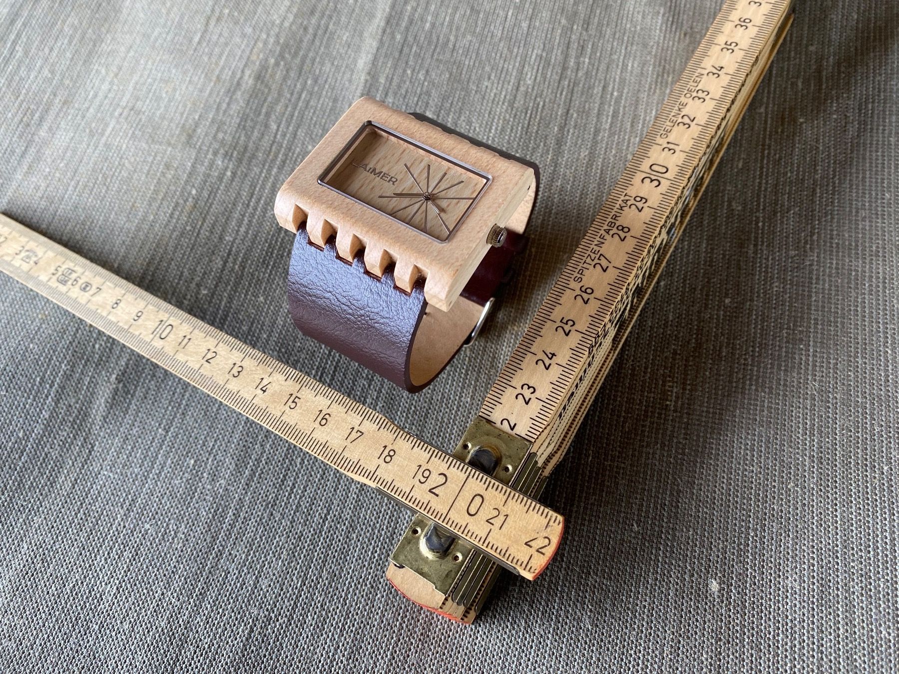 Montres: schöne Laimer Woodwatch – D'occasion à Feldbach par Fea1 9