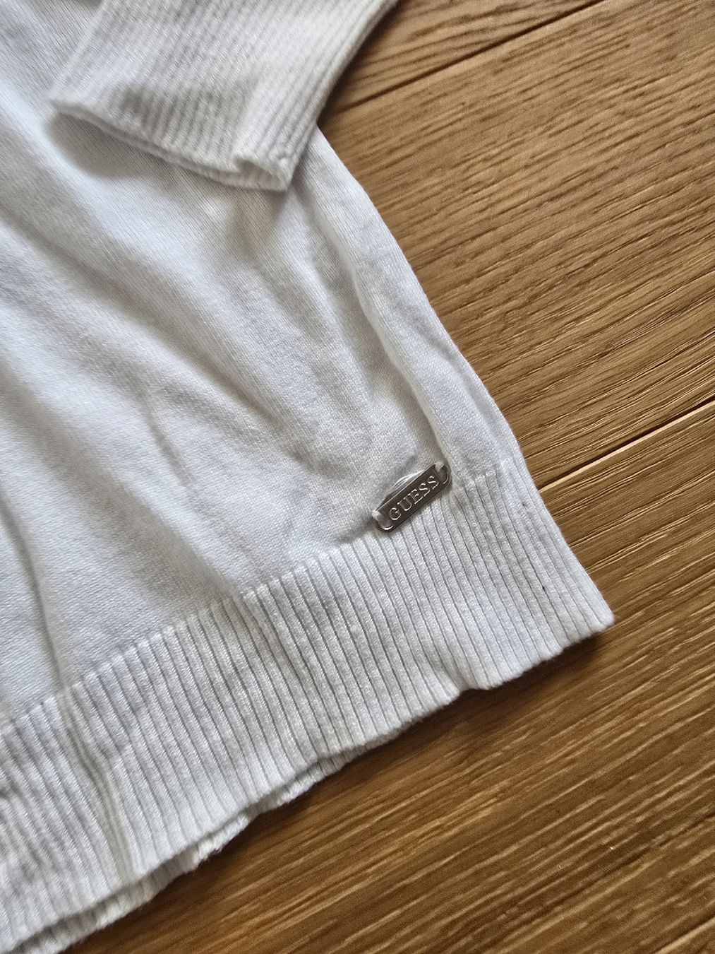 Guess Maglioni & Felpe: Damen Pullover GUESS Weiss Grösse S mit Schnürung – Nuovo (secondo la descrizione) da Laufen venduto da mina-chan 2
