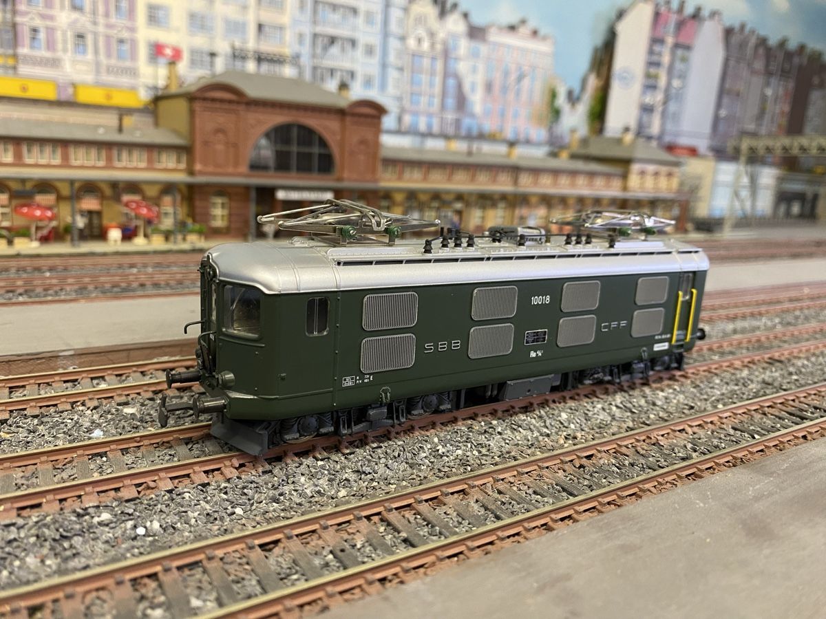 Hag Modellini di ferrovie: HAG 226 Re 4/4 Serie 1 SBB H0 – Usato da Glattpark (Opfikon) venduto da anywaya23 3