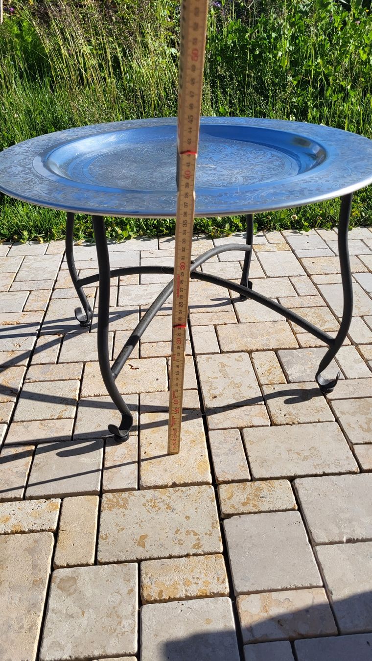 Tavoli: Gartentisch Metalltisch Silbertisch Beistelltisch – Usato da Lüterkofen venduto da elpasquale 4