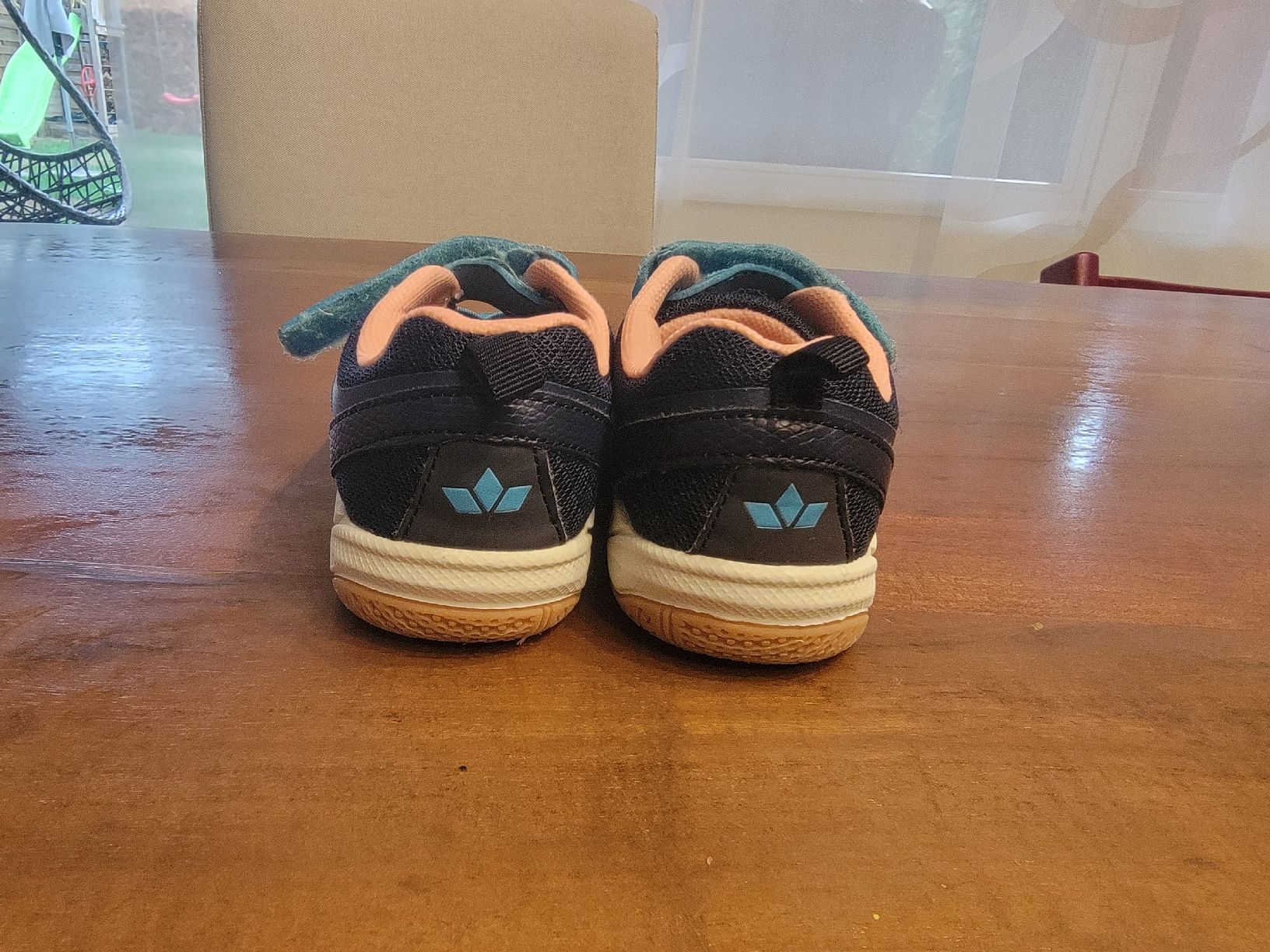 Scarpe per ragazze: Hallenschuhe Gr. 29 – Nuovo (secondo la descrizione) da Schwaderloch venduto da jas_jwg6 2