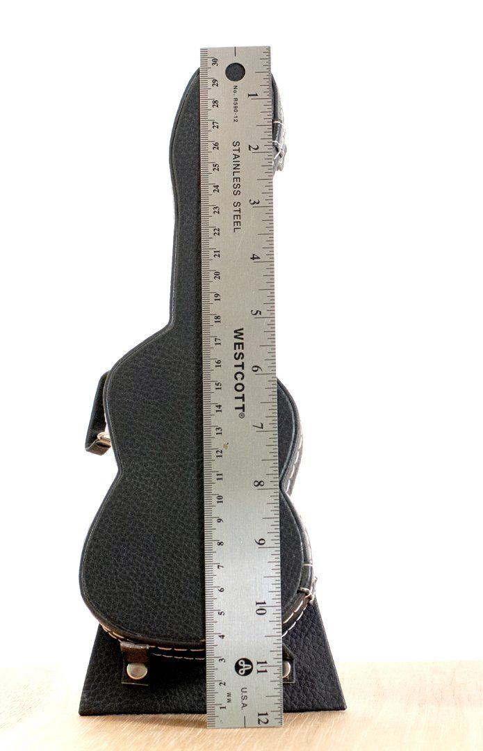 Tutte le decorazioni: Kleine AC/DC Stratocaster Tischdeko – Usato da Zürich venduto da AuctionAlan 2