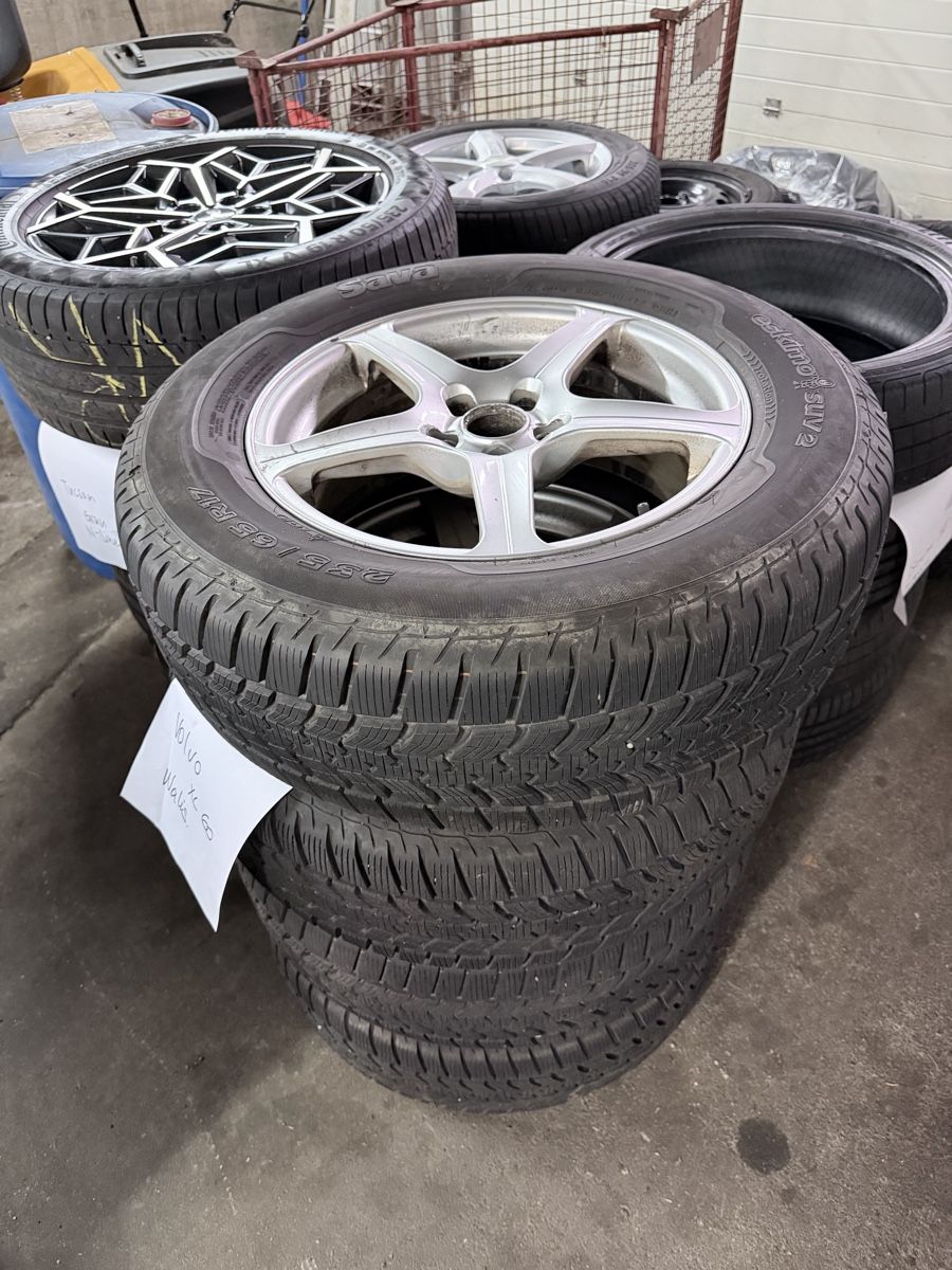 Pneumatici & Ruote complete: Volvo XC60 Winterrad – Usato da Kräiligen venduto da tisala