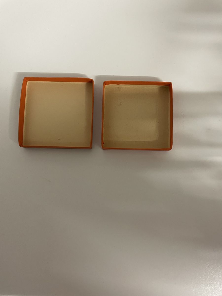 Tutte le decorazioni: Hermès Box, Schachtel, Karton – Usato da Zürich venduto da Skarpina 2