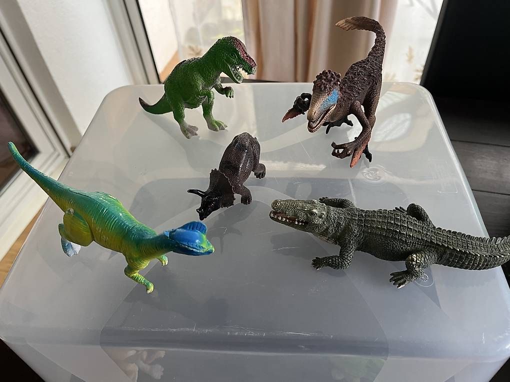 Bücher: Dinosaures crocodiles et serpent – Gebraucht aus Le Lignon von nad_5yrd 2