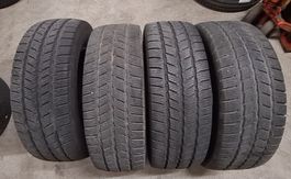 Vier Winterreifen 235/65R16C