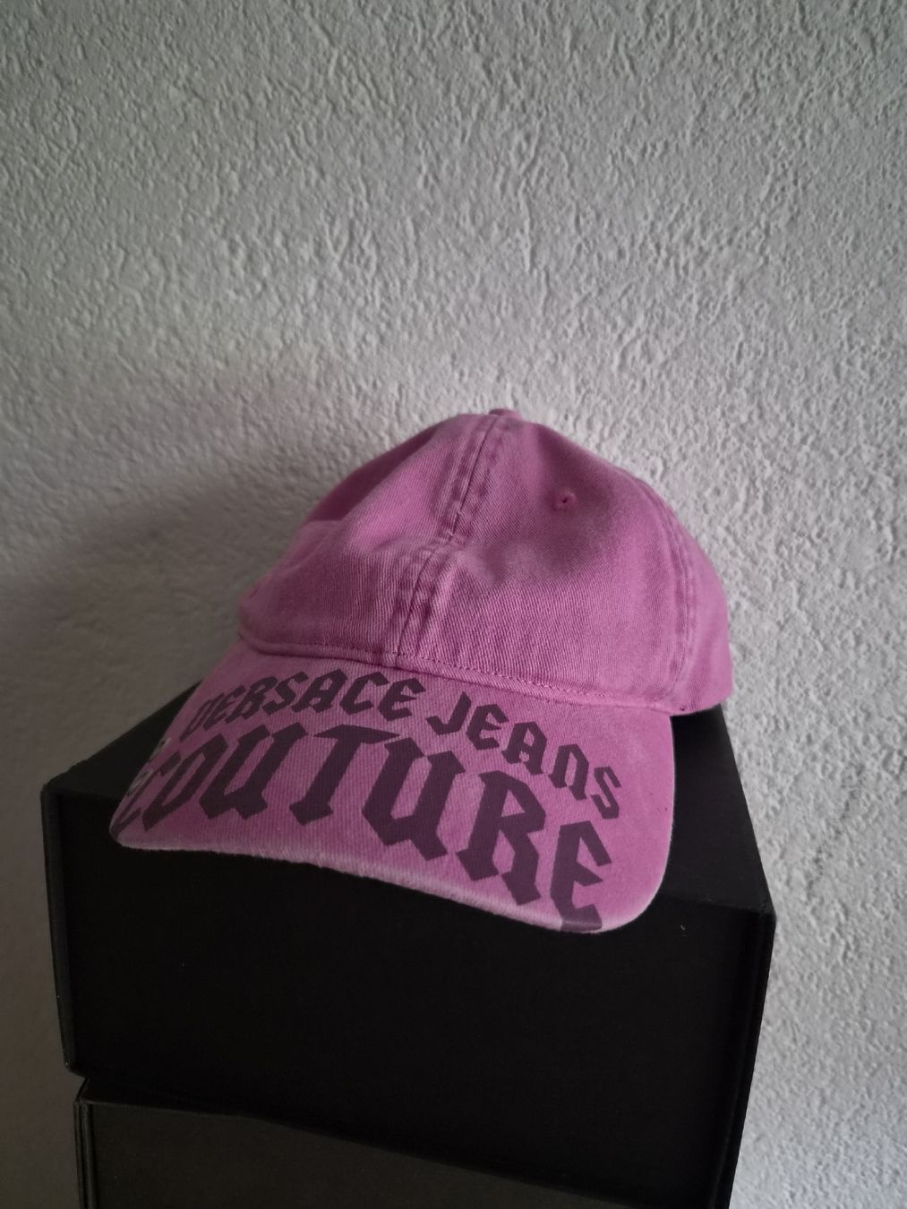 Chapeaux, bonnets & casquettes: Cap von Versace – Neuf (Voir description) à Herzogenbuchsee par 1F1D15EC