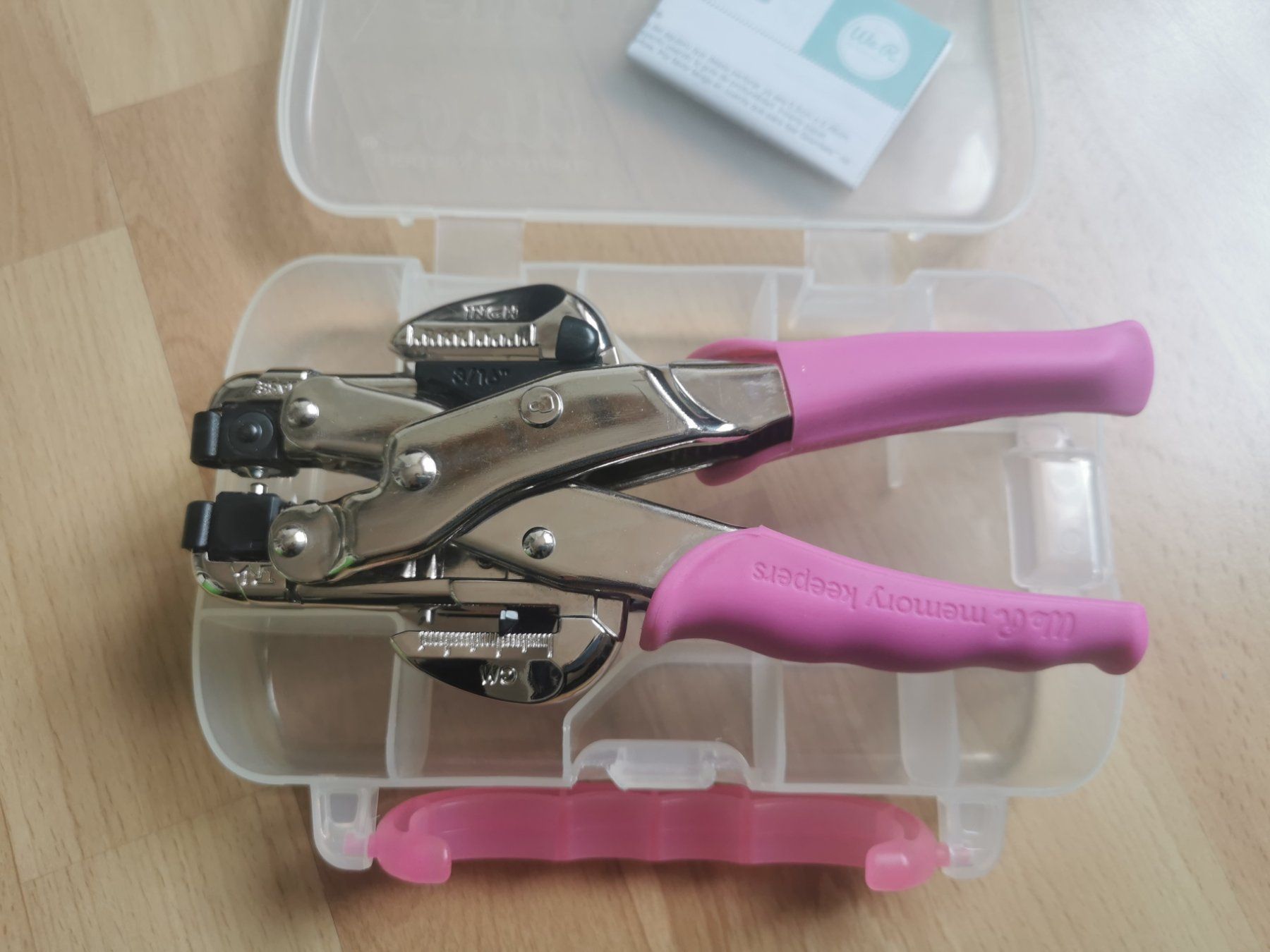 Kits de loisir créatif: Crop-A-Dile We R – D'occasion à Peyres-Possens par vevette65 2
