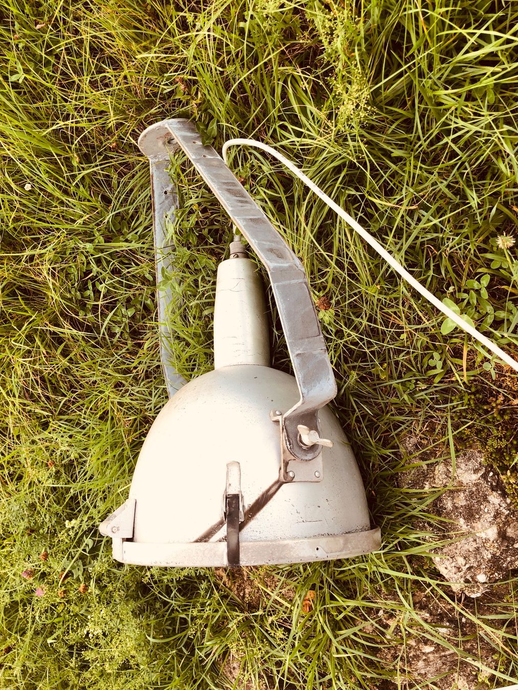 Lampade: Industrielle, Scheinwerfer, Vintage Lampe – Difettoso da Haslen GL venduto da Willi17 2