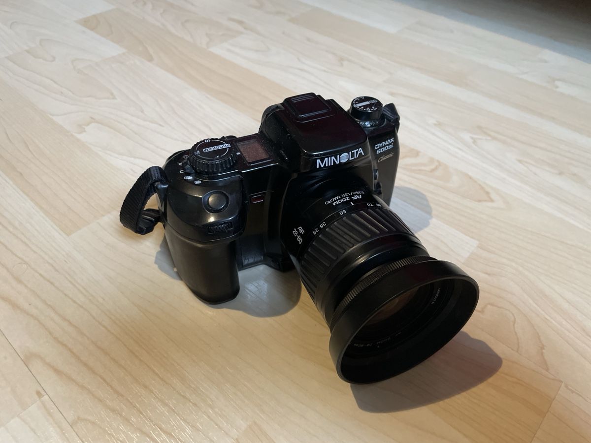Minolta Kamera: Minolta Dynax 600si Argentique – Gebraucht aus Vuisternens-Ogoz von nadia1271