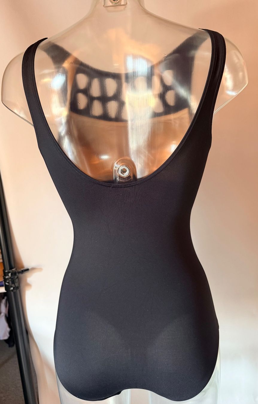 Costumi da bagno & Bikini: FEMILET, Badekleid, Grösse 36, Farbe Schwarz – Nuovo e nell'imballaggio originale da Rudolfstetten venduto da gst_g7xl 3