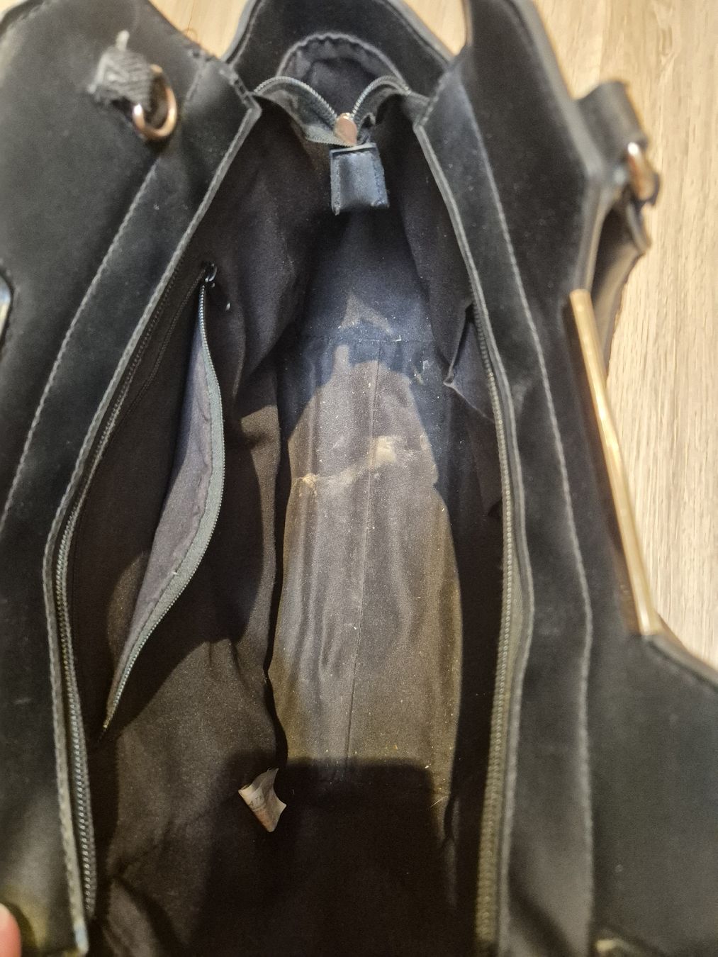 Taschen für Damen: Atmosphere Handtasche schwarz – Gebraucht aus St. Gallen von ali_tms5 3