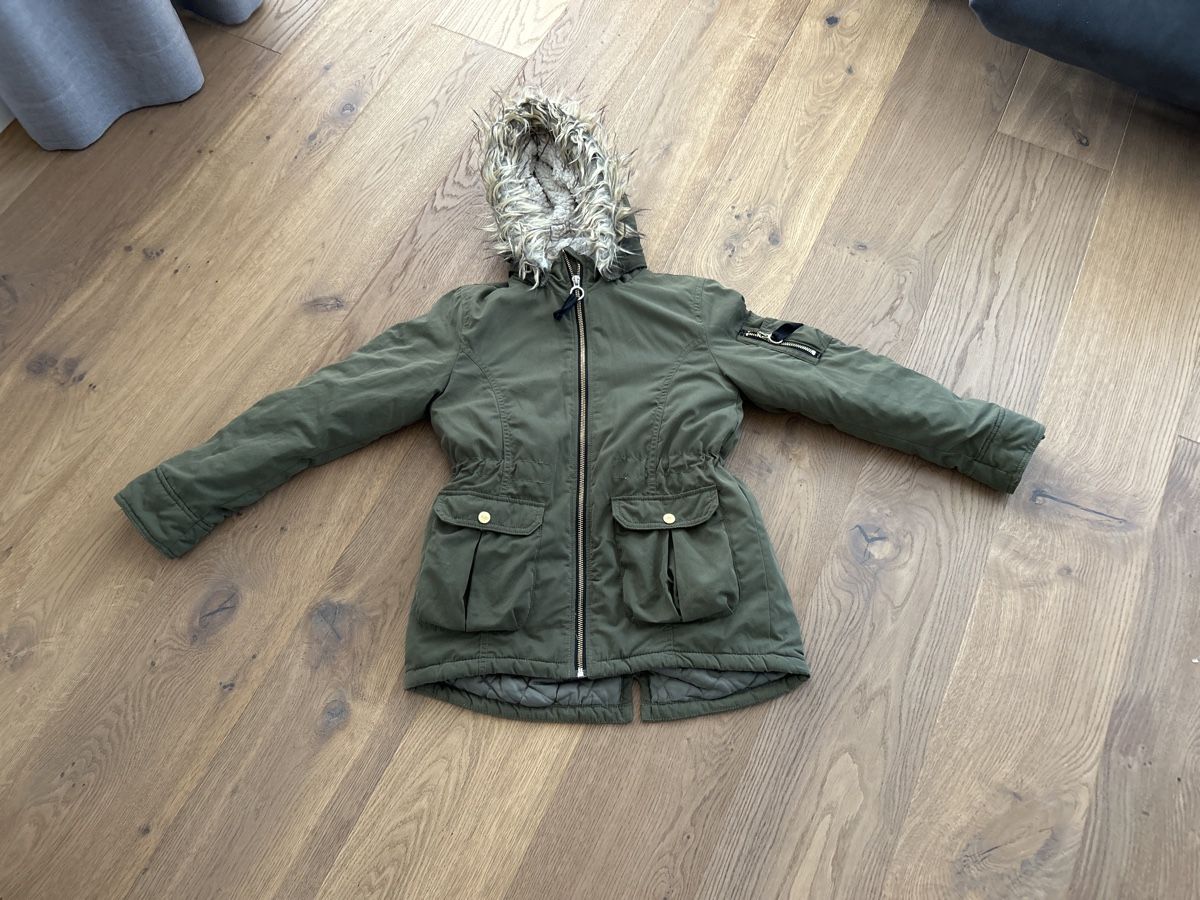 H&M Jacken & Mäntel: Mantel H&M Grösse 140 – Gebraucht aus Fischbach- Göslikon von Rommel